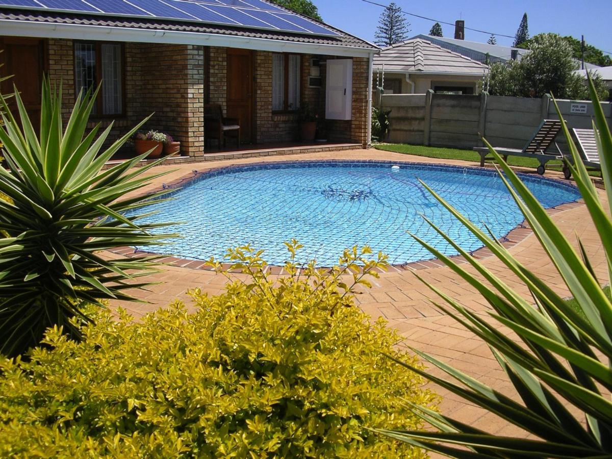 Newton Sands Guesthouse Puerto Elizabeth Exterior foto